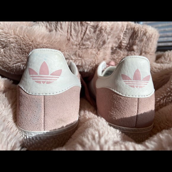 Adidas Pink Gazelle Shoes - Picture 5 of 8